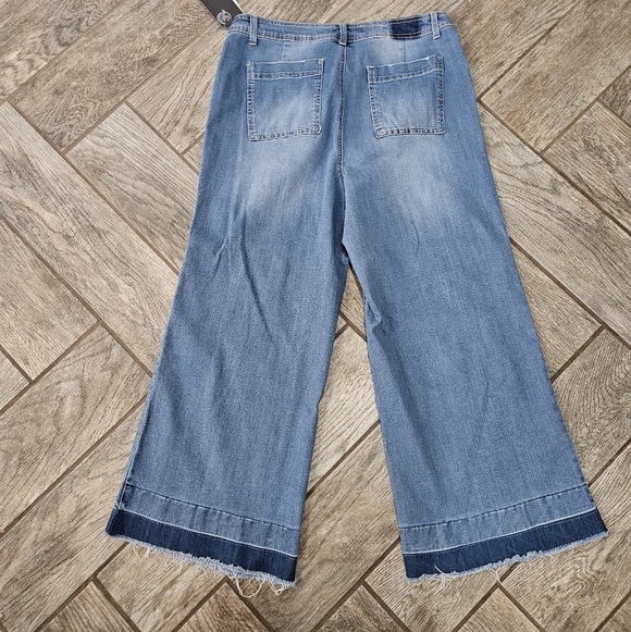 NEW NWT 1822 Vintage Denim Cropped Wide Leg Size 16 - Picture 2 of 6